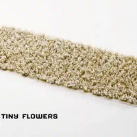 Gamers Grass: White Lily Tiny Flowers
